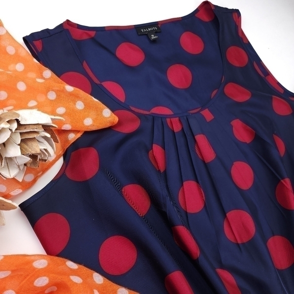 TALBOTS  Navy Red Polka Dot Pleated Sleeveless Polka Top Sz 10 - Picture 3 of 7